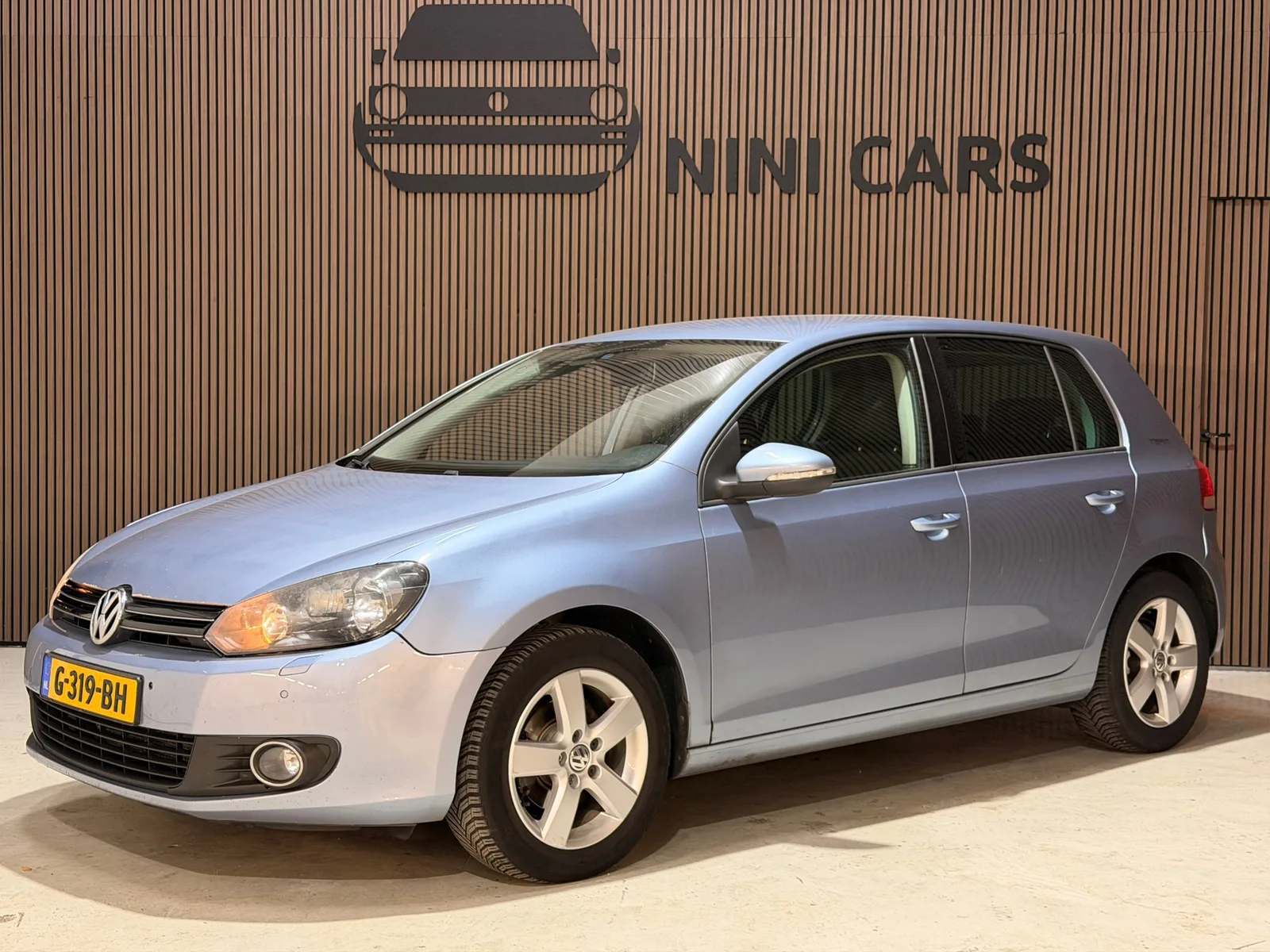 Volkswagen Golf (2010) — foto 1