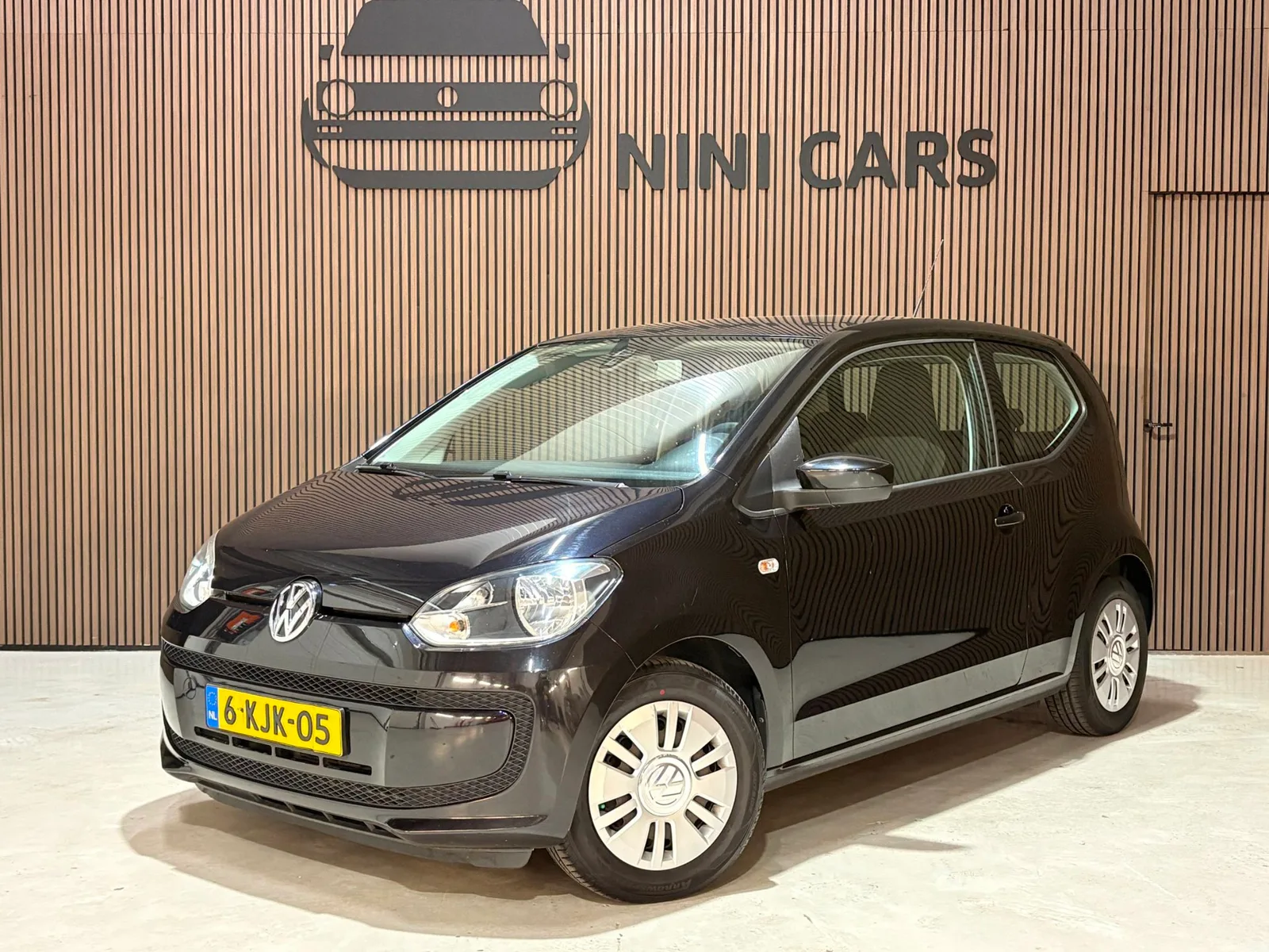 Volkswagen Up! (2013) — foto 1