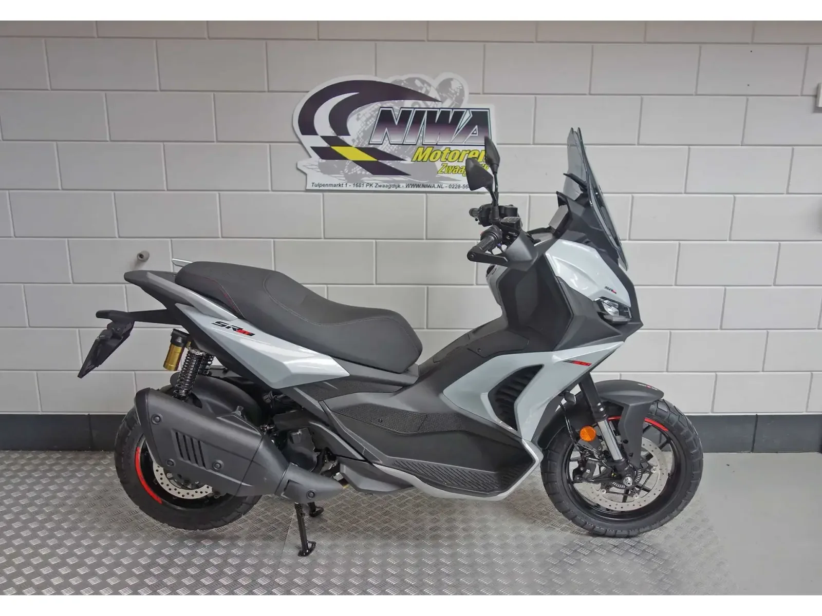 Aprilia SR GT 400 (2026) — foto 1