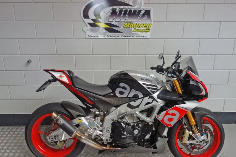 Aprilia Tuono V4 1100 (2016)