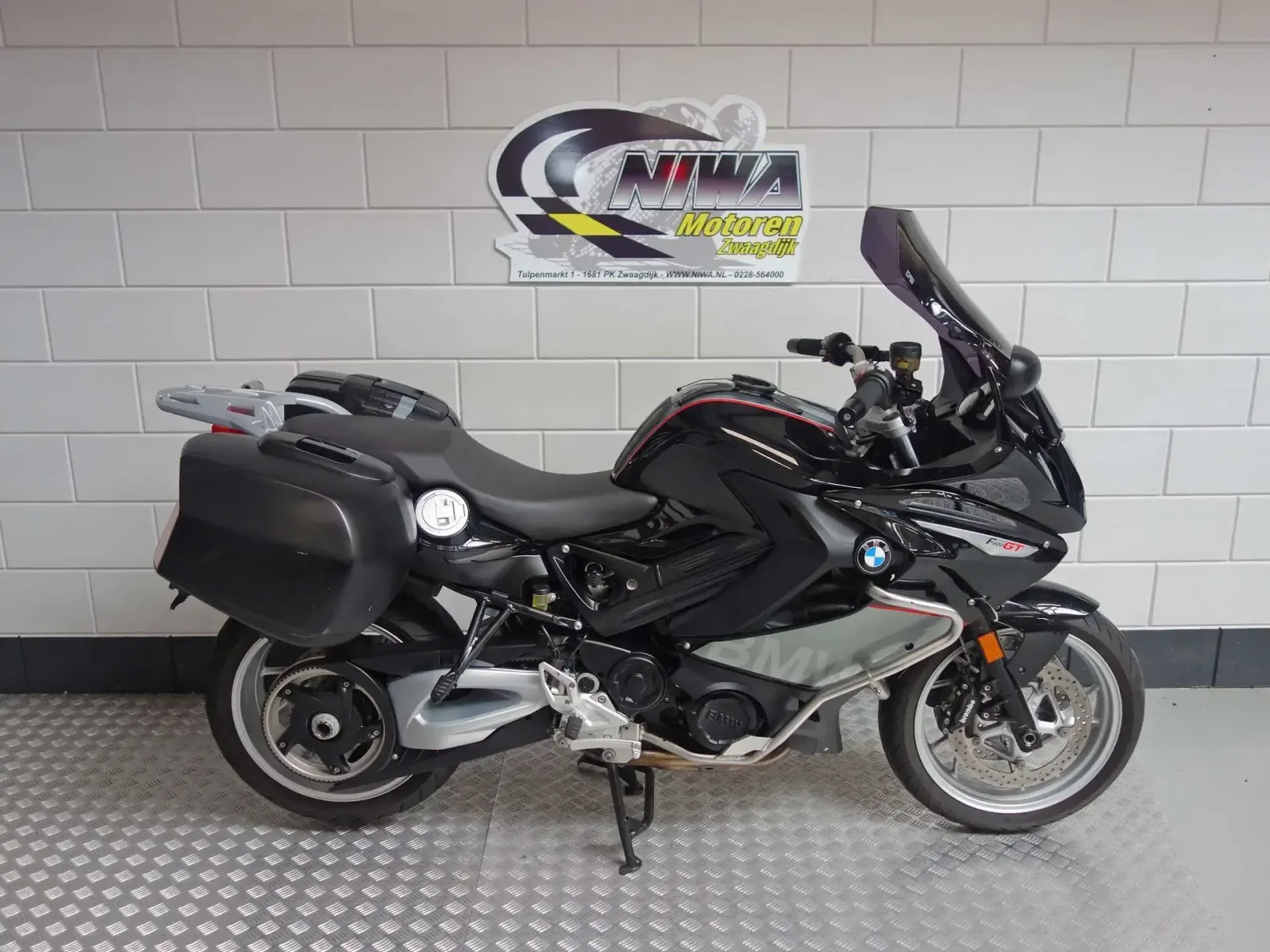 BMW F 800 GT (2017) — foto 1
