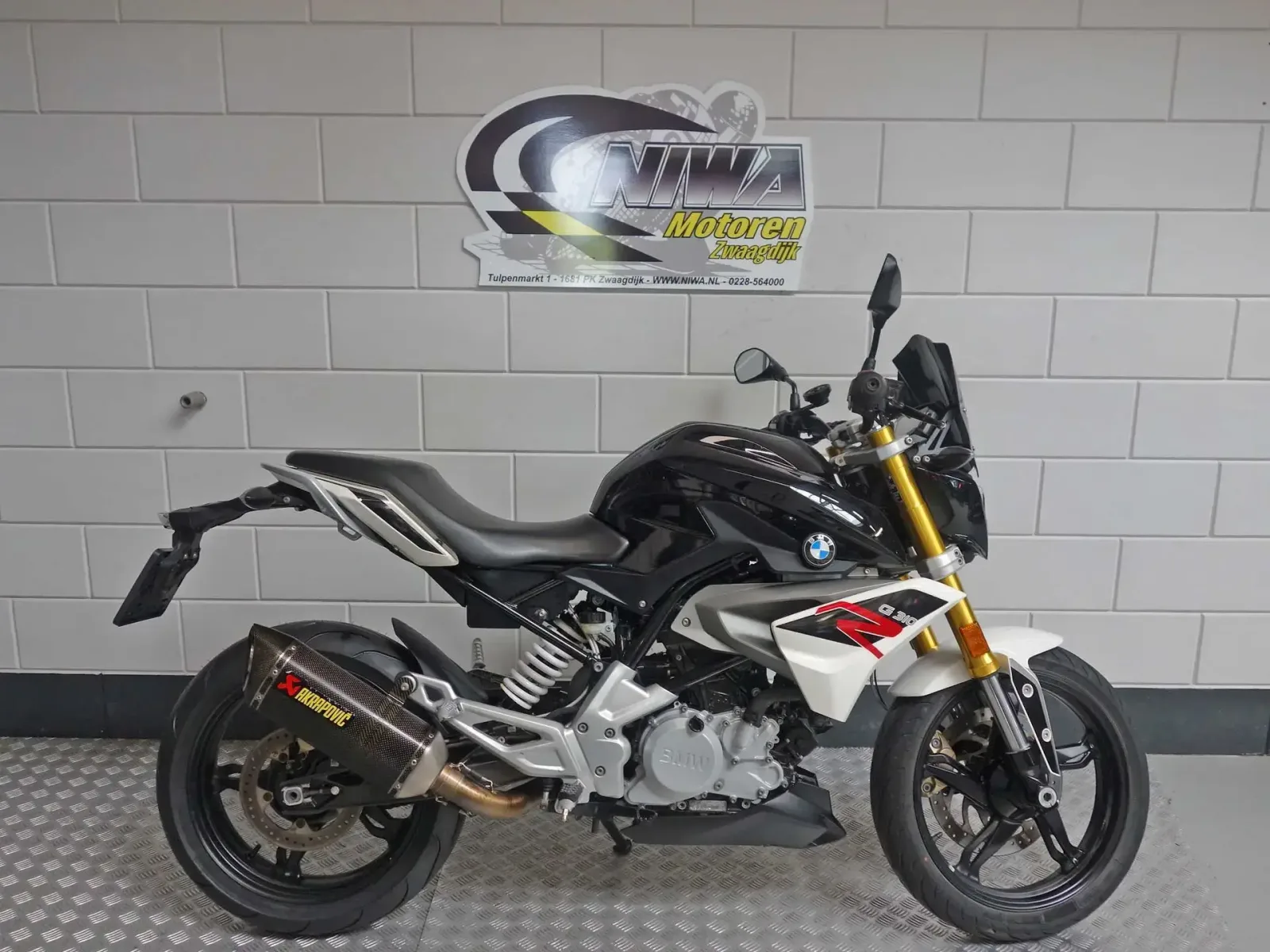 BMW G 310 R (2018) — foto 1