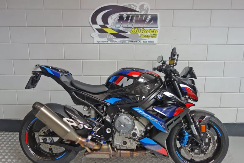 BMW M 1000 R (2023)