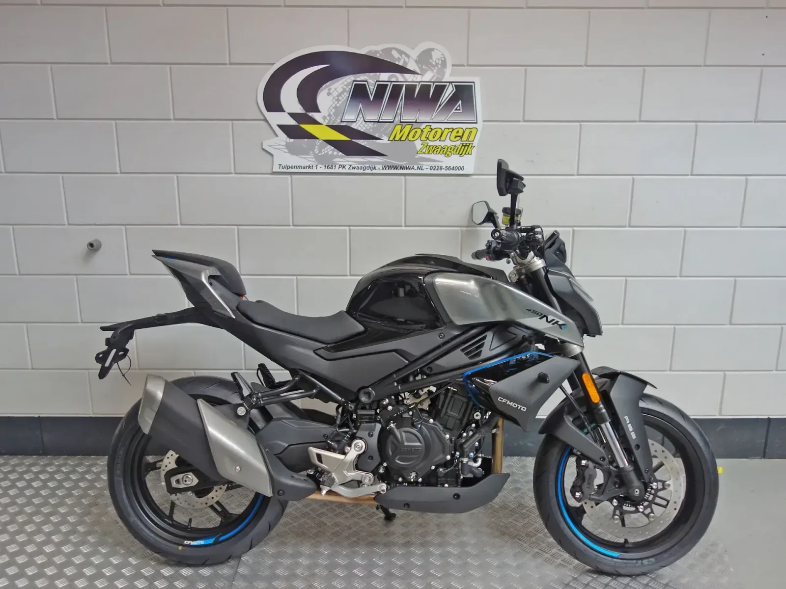 CFMoto 450NK (2026) — foto 1