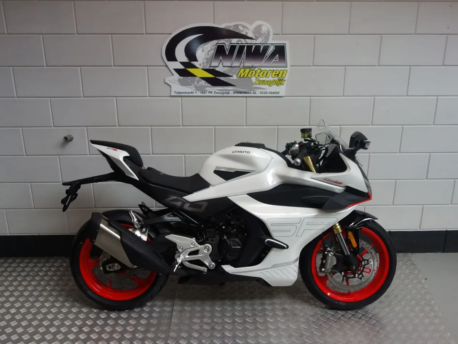 CFMoto 450 SR (2026) — foto 1