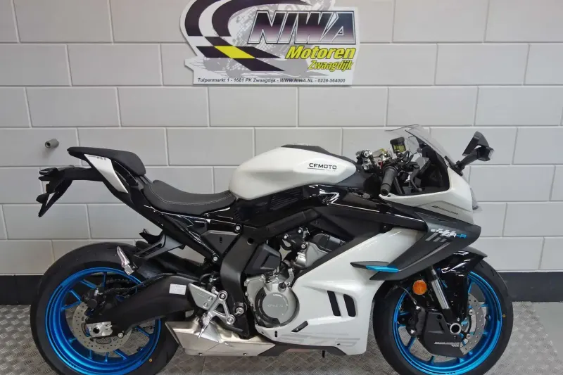 CFMoto 675SR-R (2026)