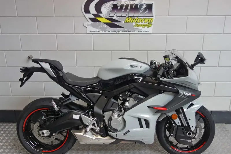 CFMoto 675SR-R (2026)