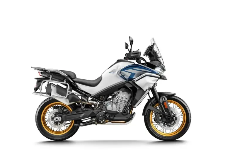 CFMoto 800 MT (2026) — foto 1