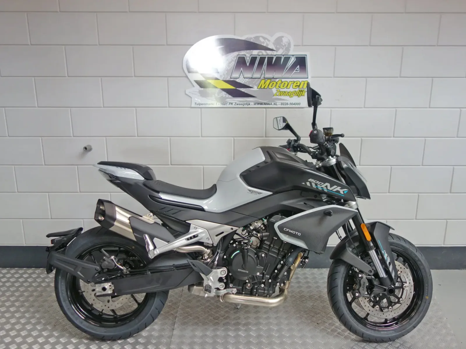 CFMoto 800NK (2025) — foto 1