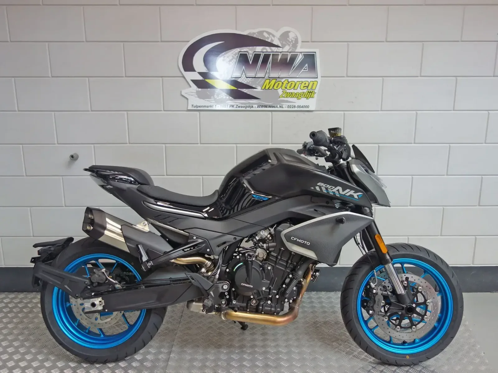 CFMoto 800NK (2025) — foto 1