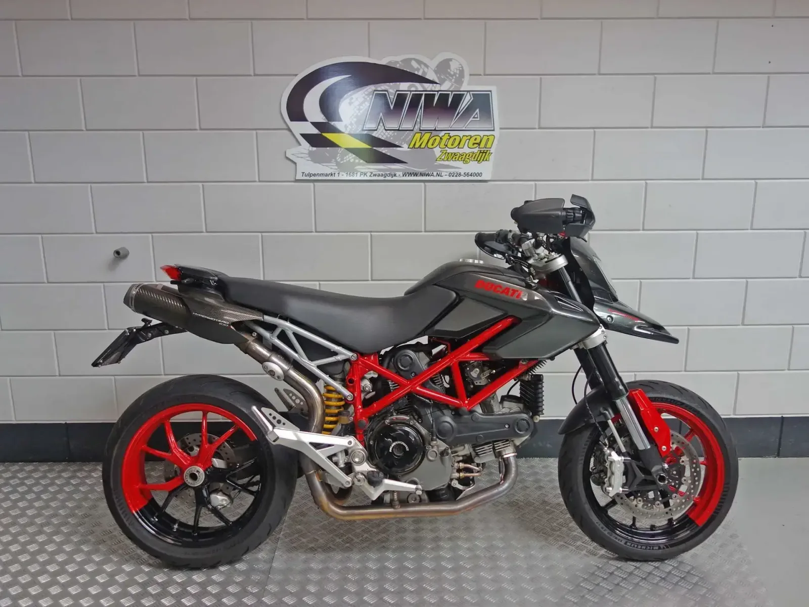 Ducati Hypermotard 1100 EVO (2012) — foto 1