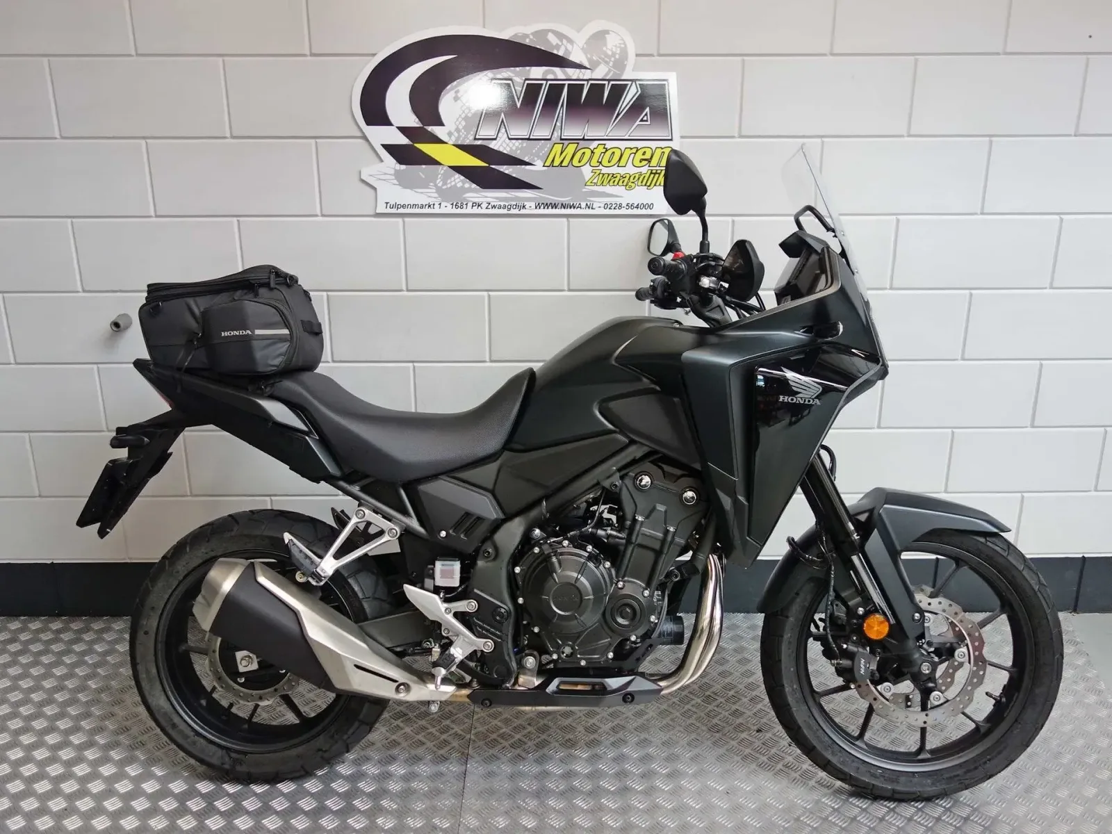 Honda CB500X (2024) — foto 1