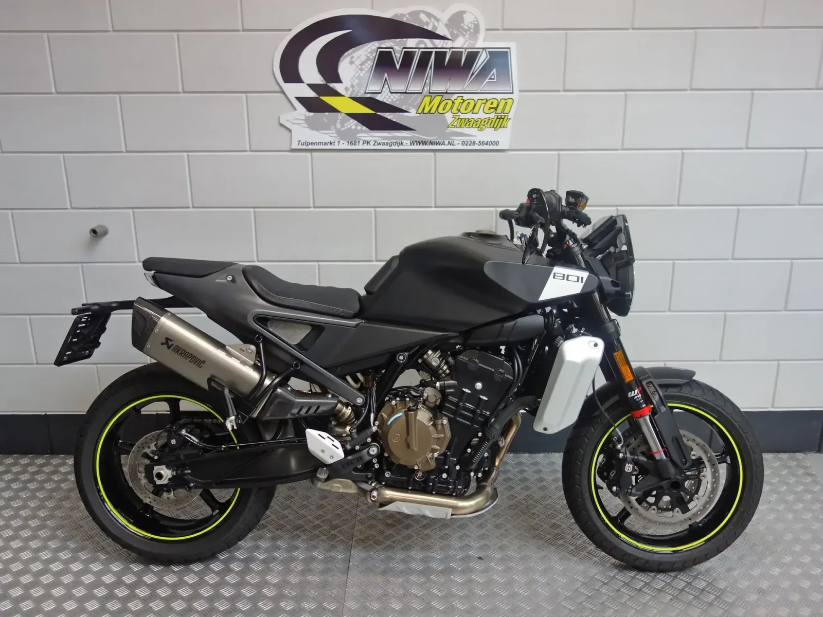 Husqvarna Svartpilen 801 (2025) — foto 1