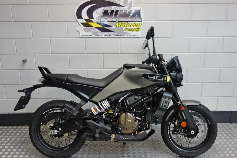 Husqvarna Svartpilen 401 (2025)