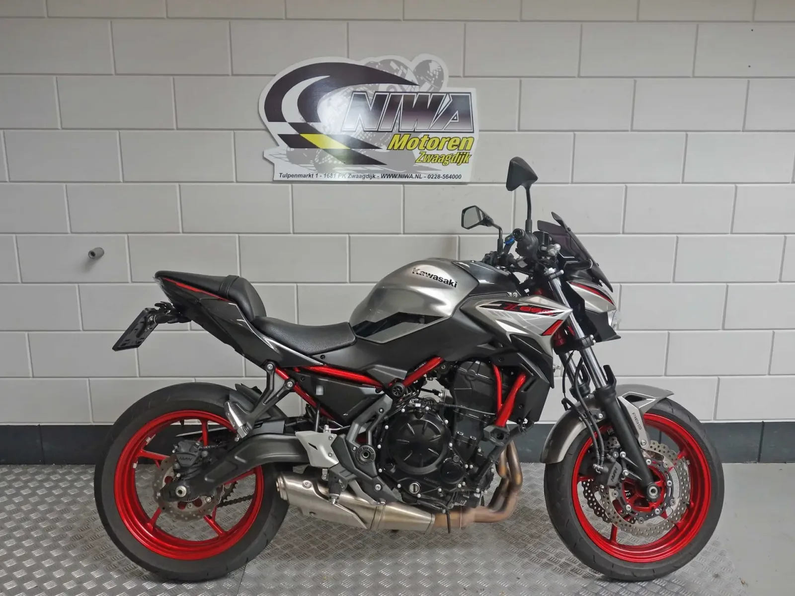 Kawasaki Z650 (2023) — foto 1
