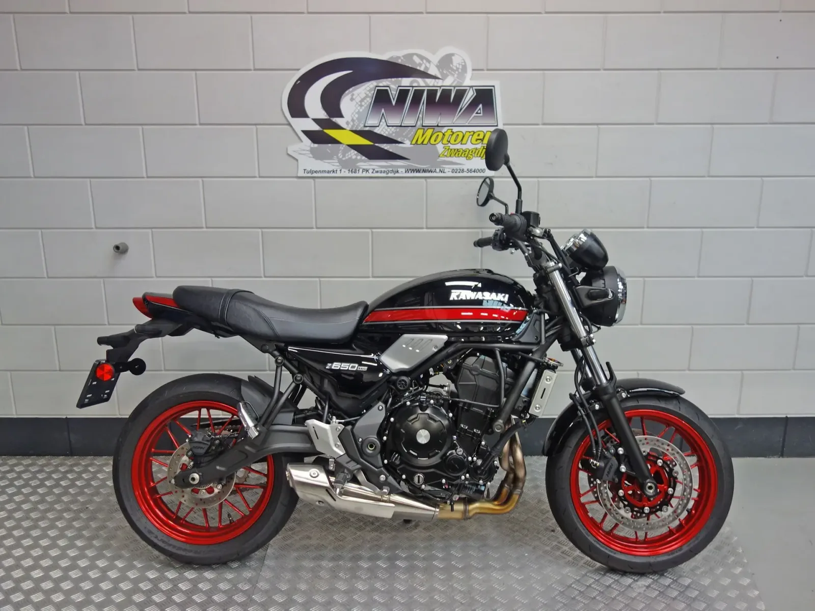 Kawasaki Z 650 RS (2026) — foto 1