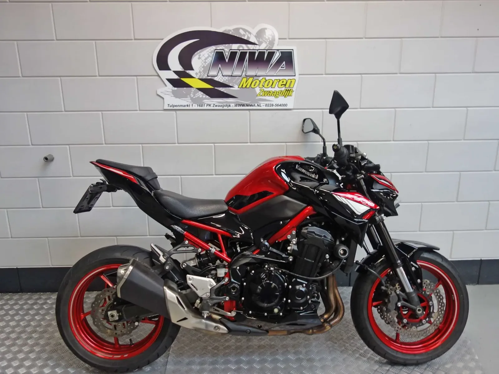 Kawasaki Z900 (2024) — foto 1