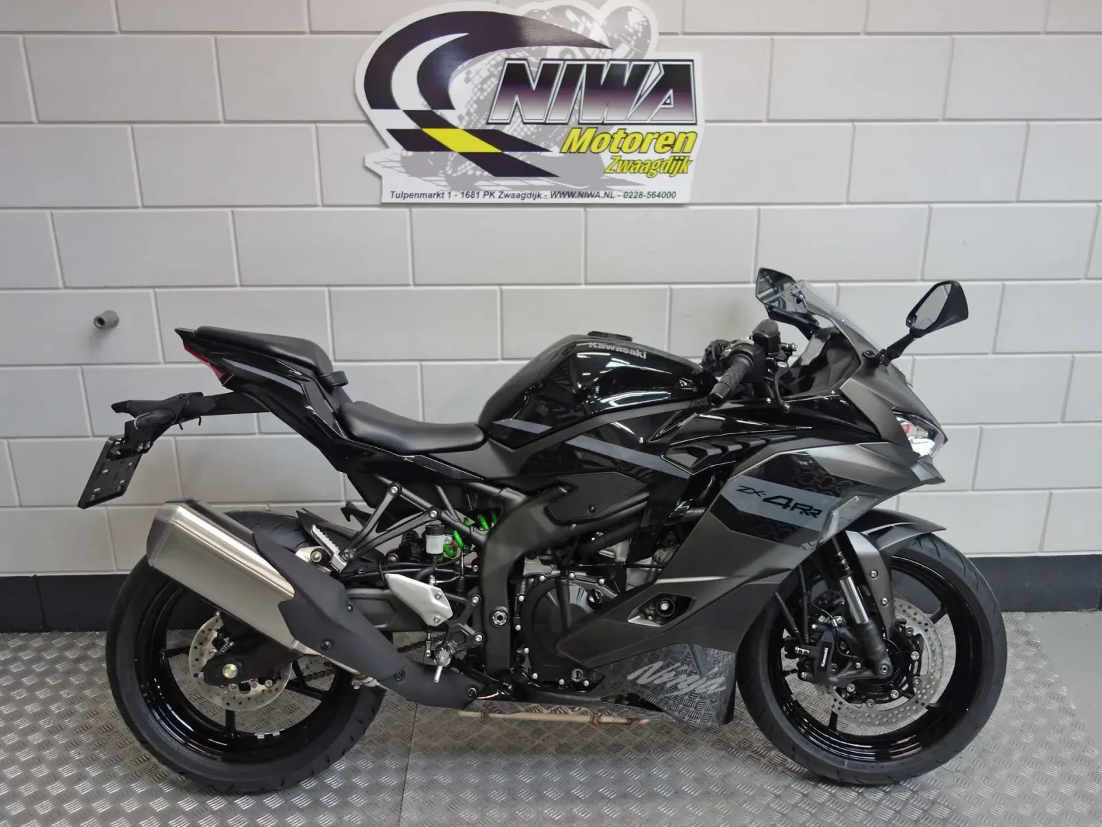 Kawasaki ZX4-RR (2026) — foto 1