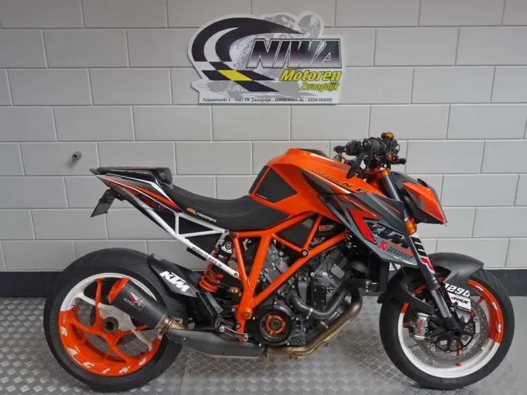 KTM 1290 SuperDuke R (2014) — foto 1