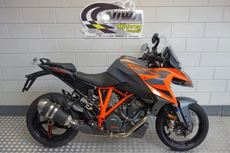 KTM 1290 Super Duke GT (2024)