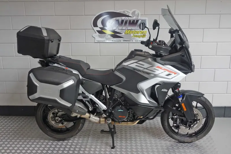 KTM 1290 Super Adventure S (2024)