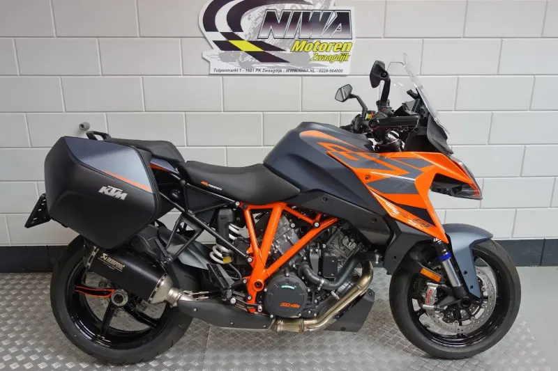 KTM 1290 Super Duke GT (2024)