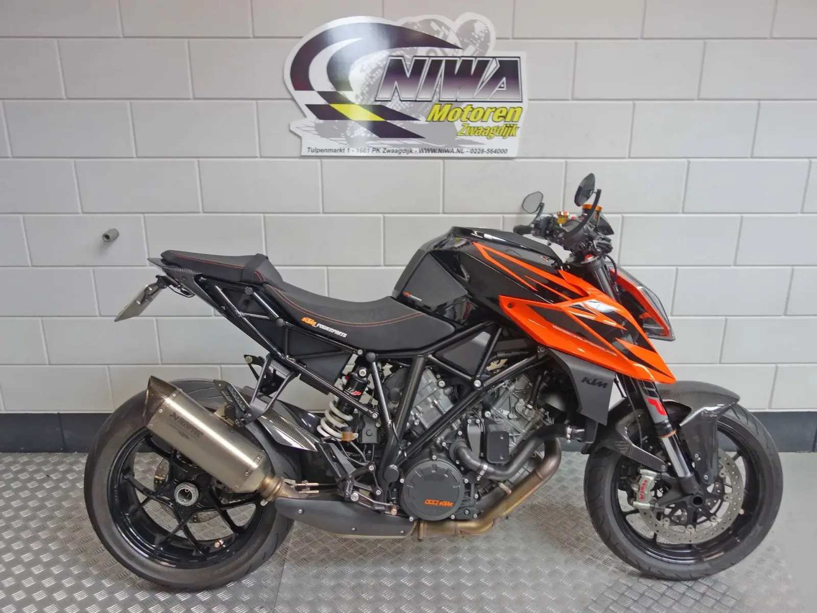 KTM 1290 Super Duke R (2019) — foto 1