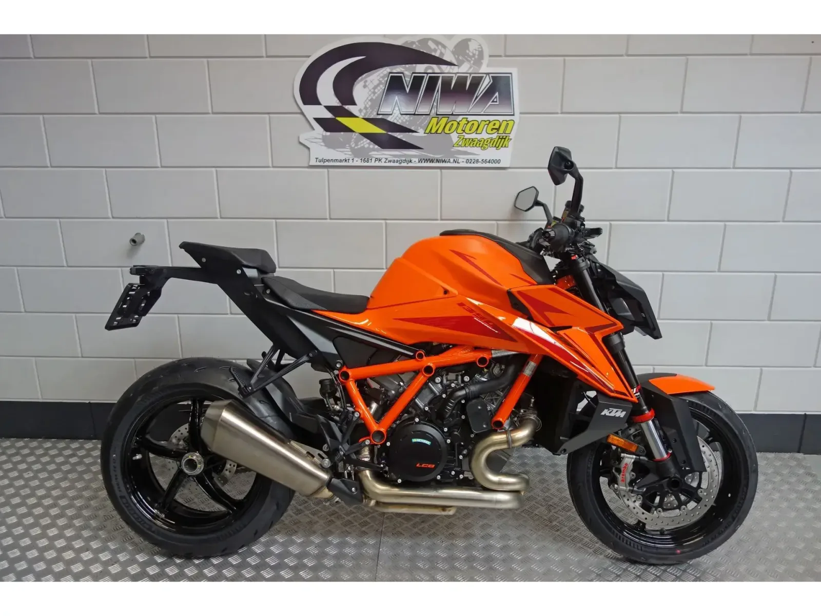 KTM 1390 Super Duke R (2026) — foto 1