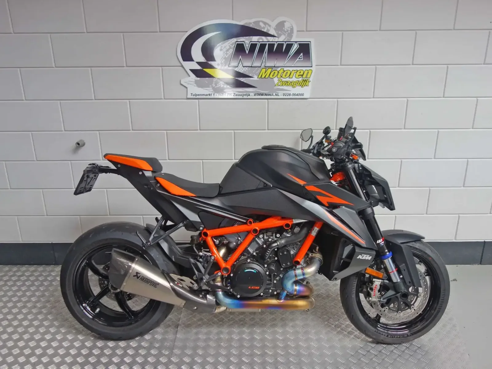 KTM 1390 Super Duke R (2026) — foto 1