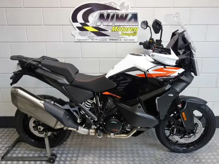 KTM 1390 Super Adventure S EVO (2026) — foto 1