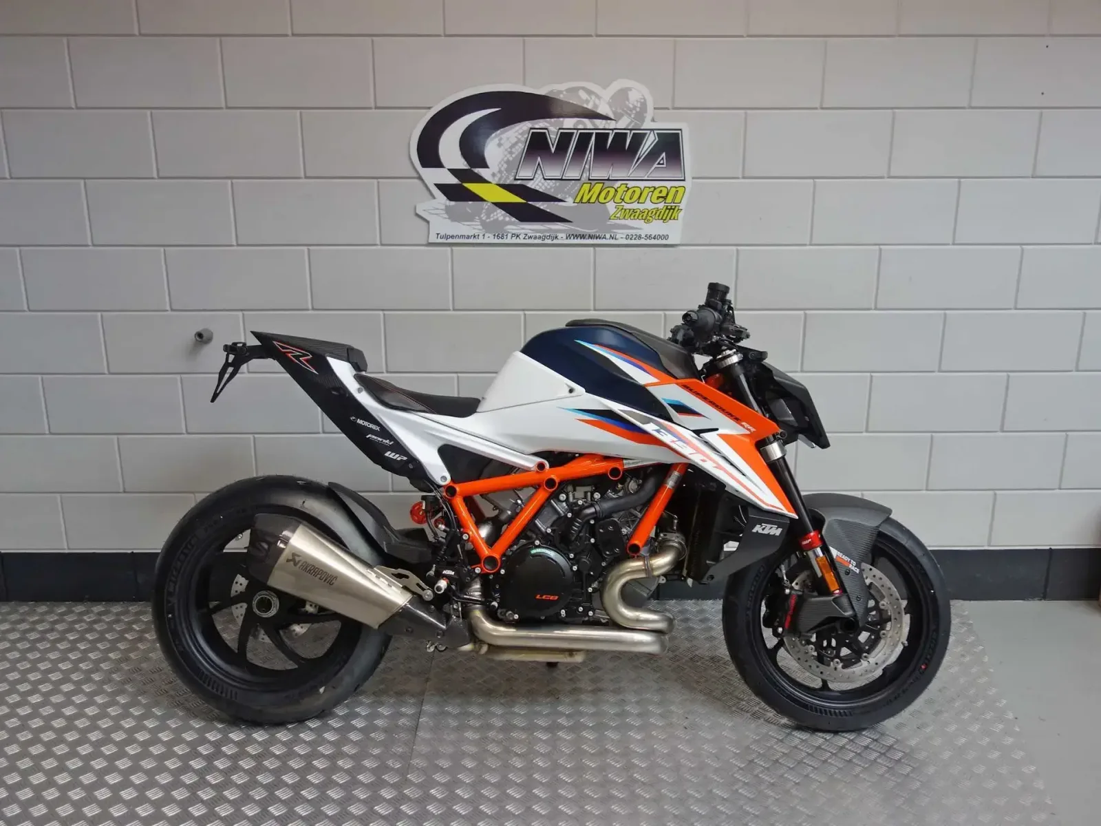 KTM Super Duke 1390 (2026) — foto 1