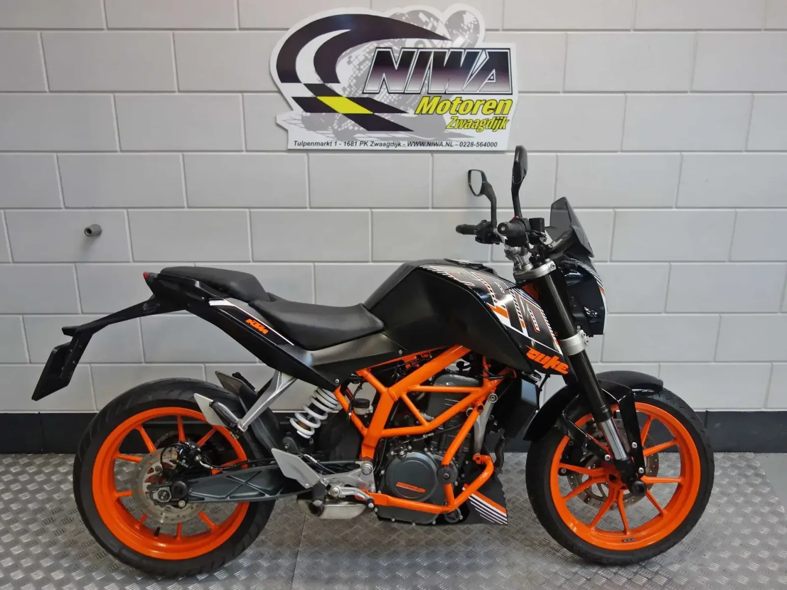 KTM 390 Duke (2016) — foto 1