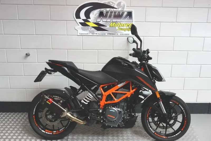 KTM 390 Duke (2023)
