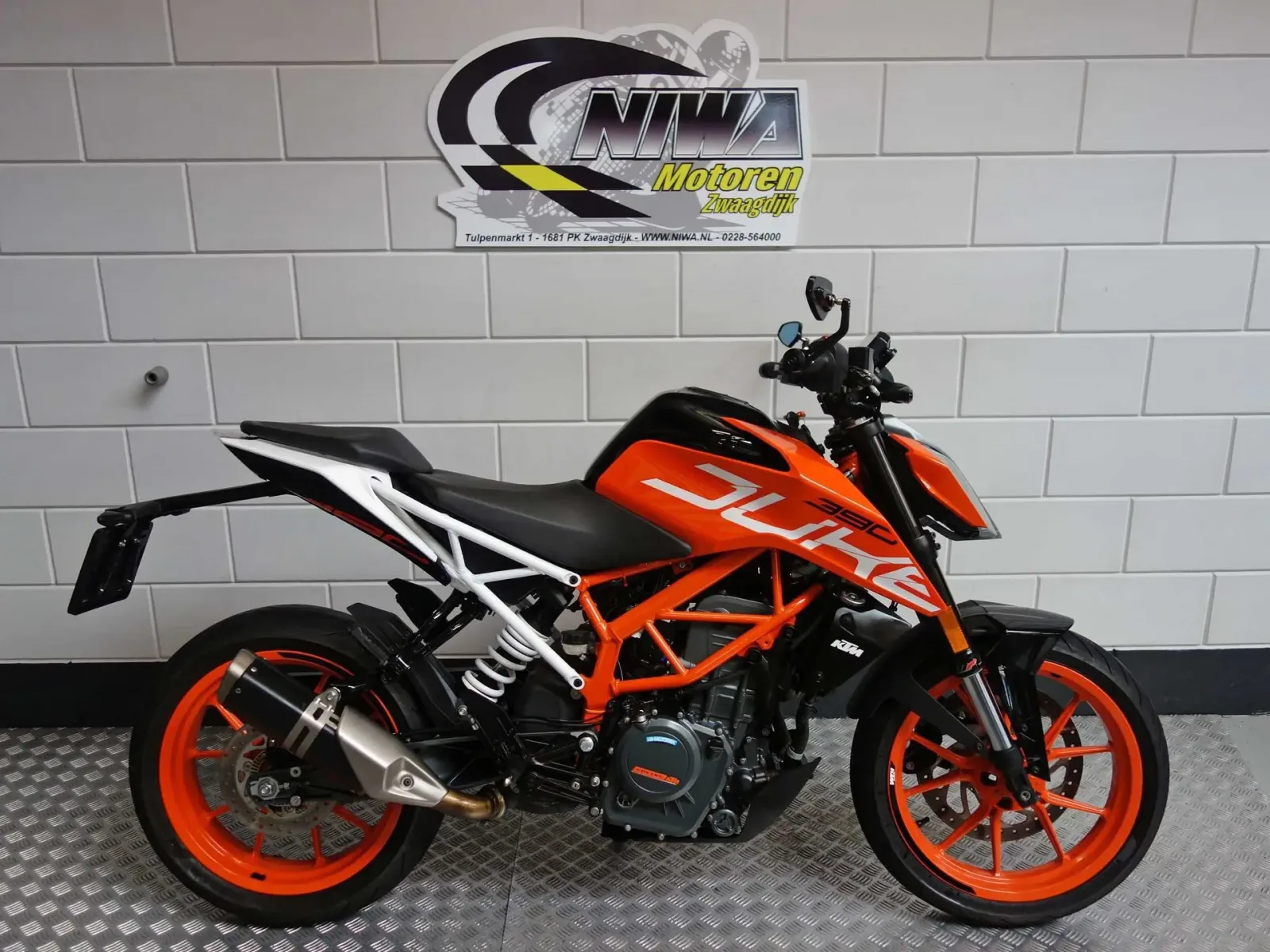 KTM 390 Duke (2017) — foto 1