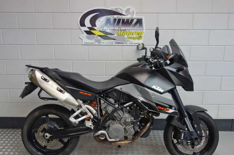 KTM 990 Supermoto R (2010)
