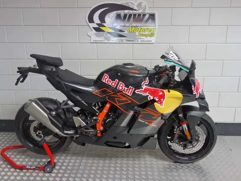 KTM 990 RC R (2026) — foto 1