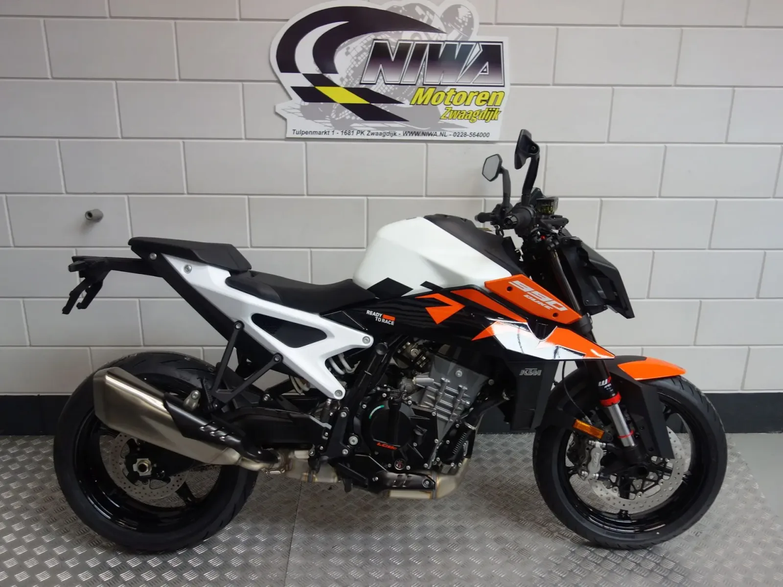 KTM 990 Duke (2026) — foto 1