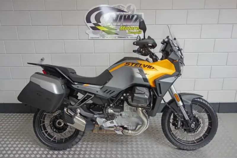 Moto Guzzi Stelvio (2026)