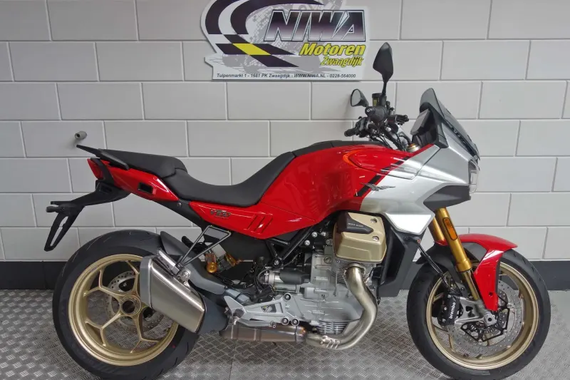 Moto Guzzi V100 Mandello S (2026)
