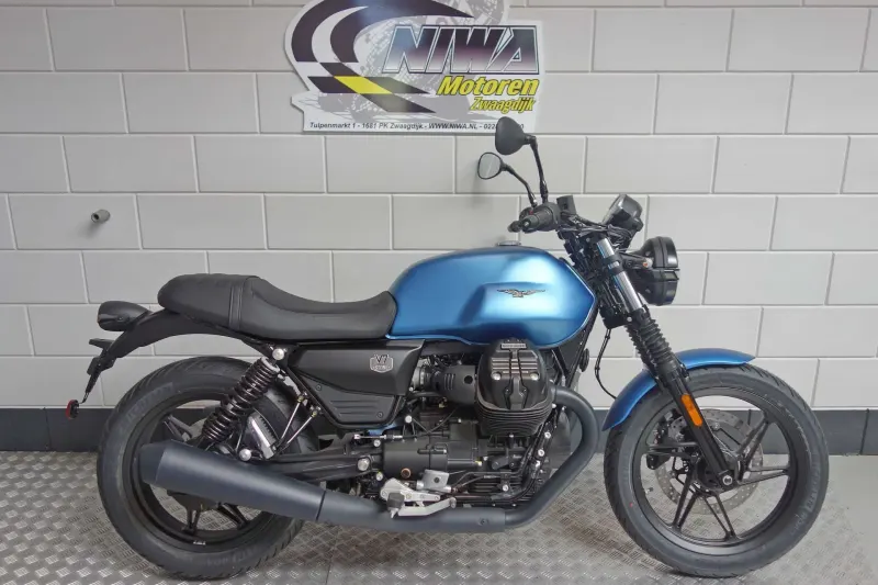 Moto Guzzi V7 Stone (2026)