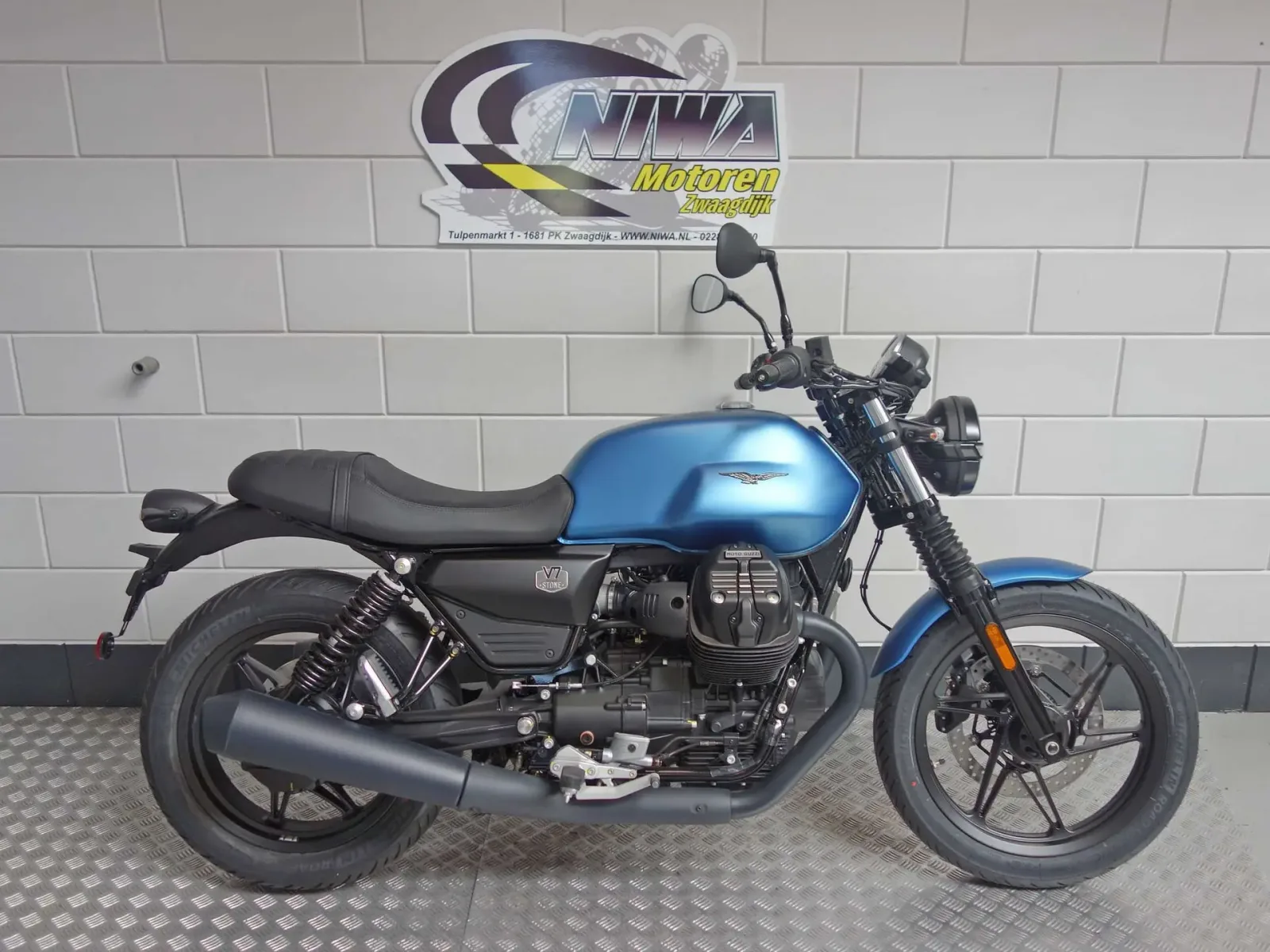Moto Guzzi V7 Stone (2026) — foto 1