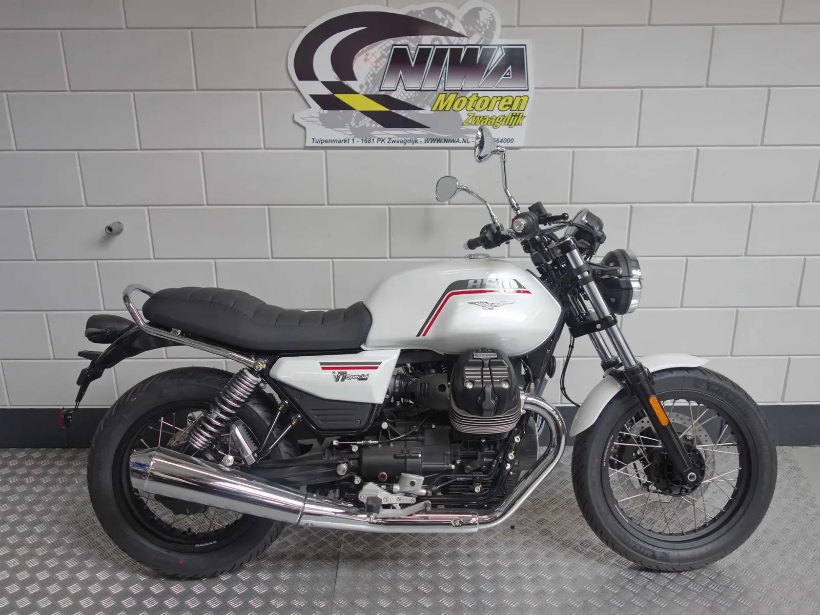 Moto Guzzi V7 (2026) — foto 1