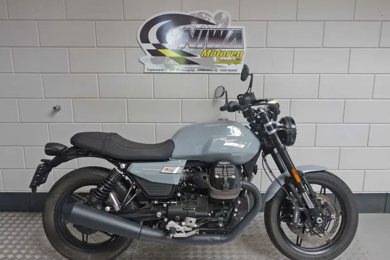Moto Guzzi V7 (2025)