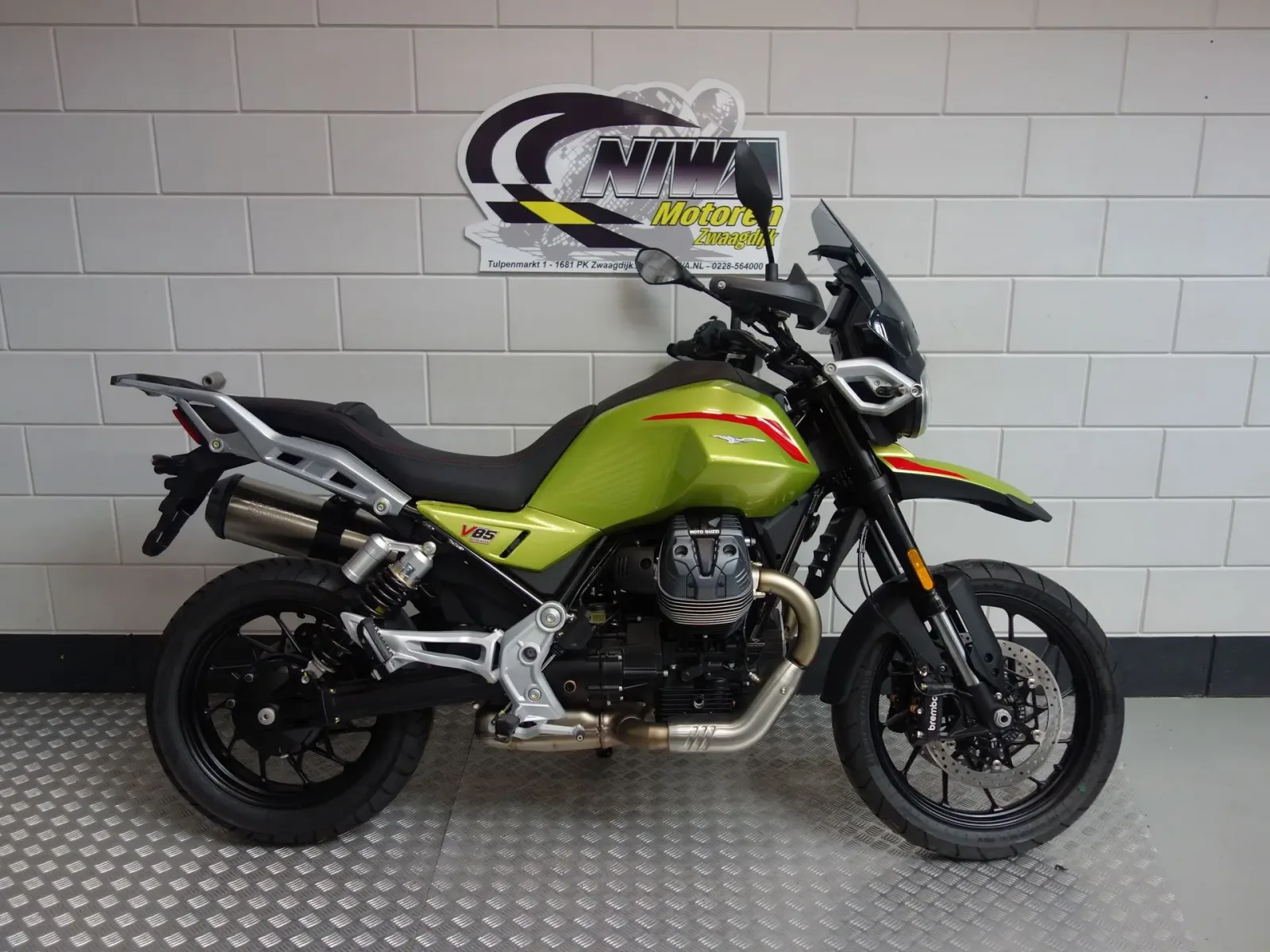 Moto Guzzi V85 Strada (2026) — foto 1