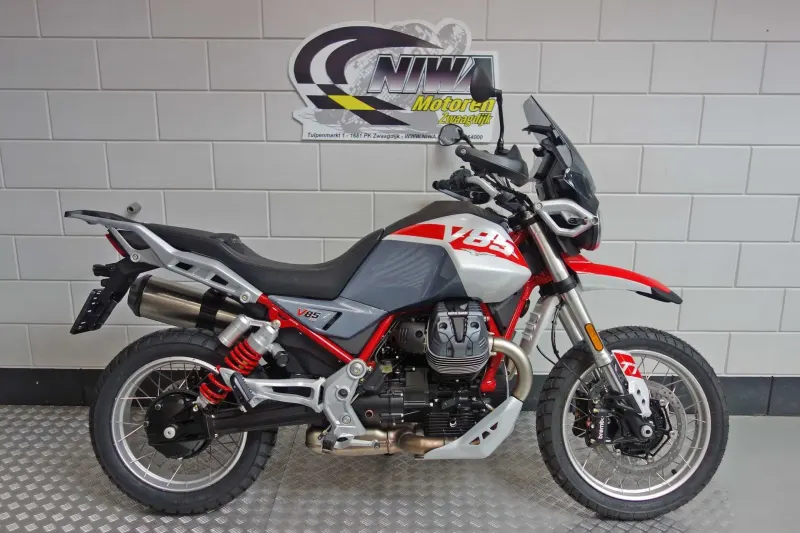 Moto Guzzi V85 TT (2026)