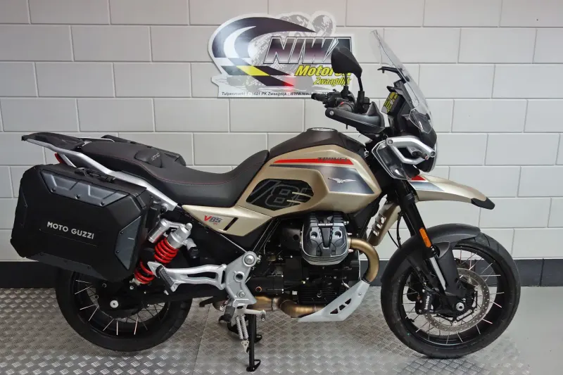 Moto Guzzi V85 TT Travel (2026)