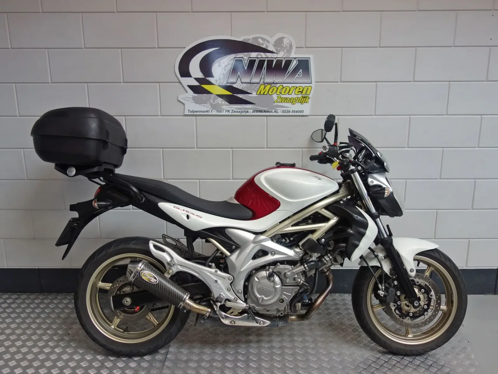 Suzuki Gladius (2009) — foto 1