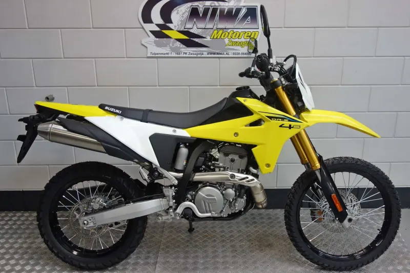 Suzuki DR Z4S (2026)
