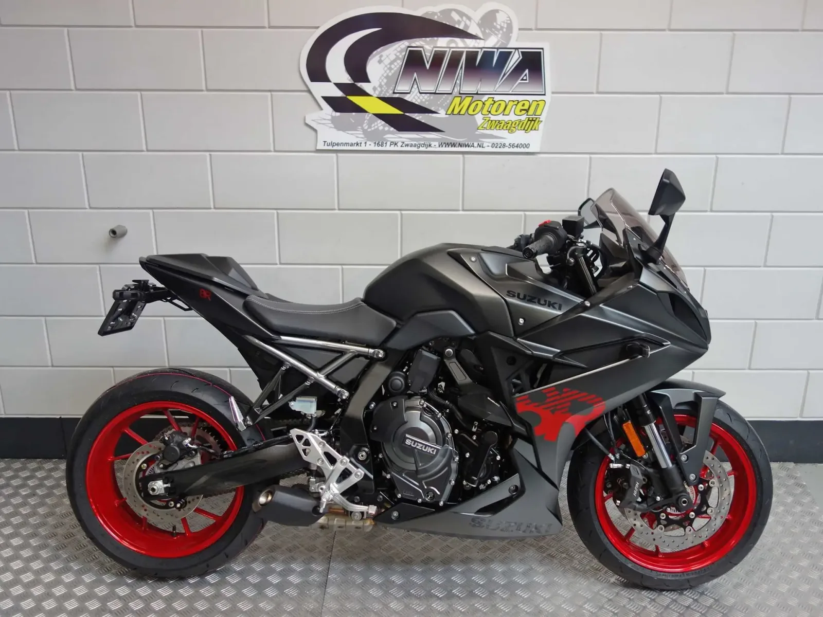 Suzuki GSX-8R (2026) — foto 1
