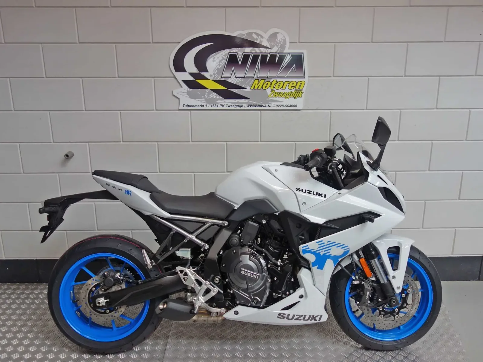 Suzuki GSX-8R (2026) — foto 1